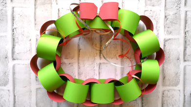 Paper Chain Christmas Wreath