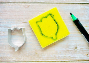 Sponge-tacular Stamp Painting